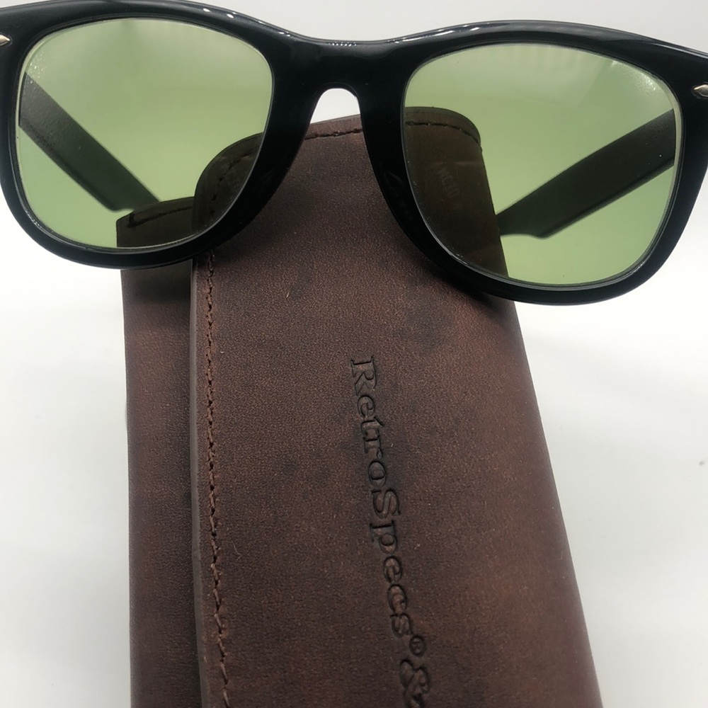 RetroSpecs wayfarer